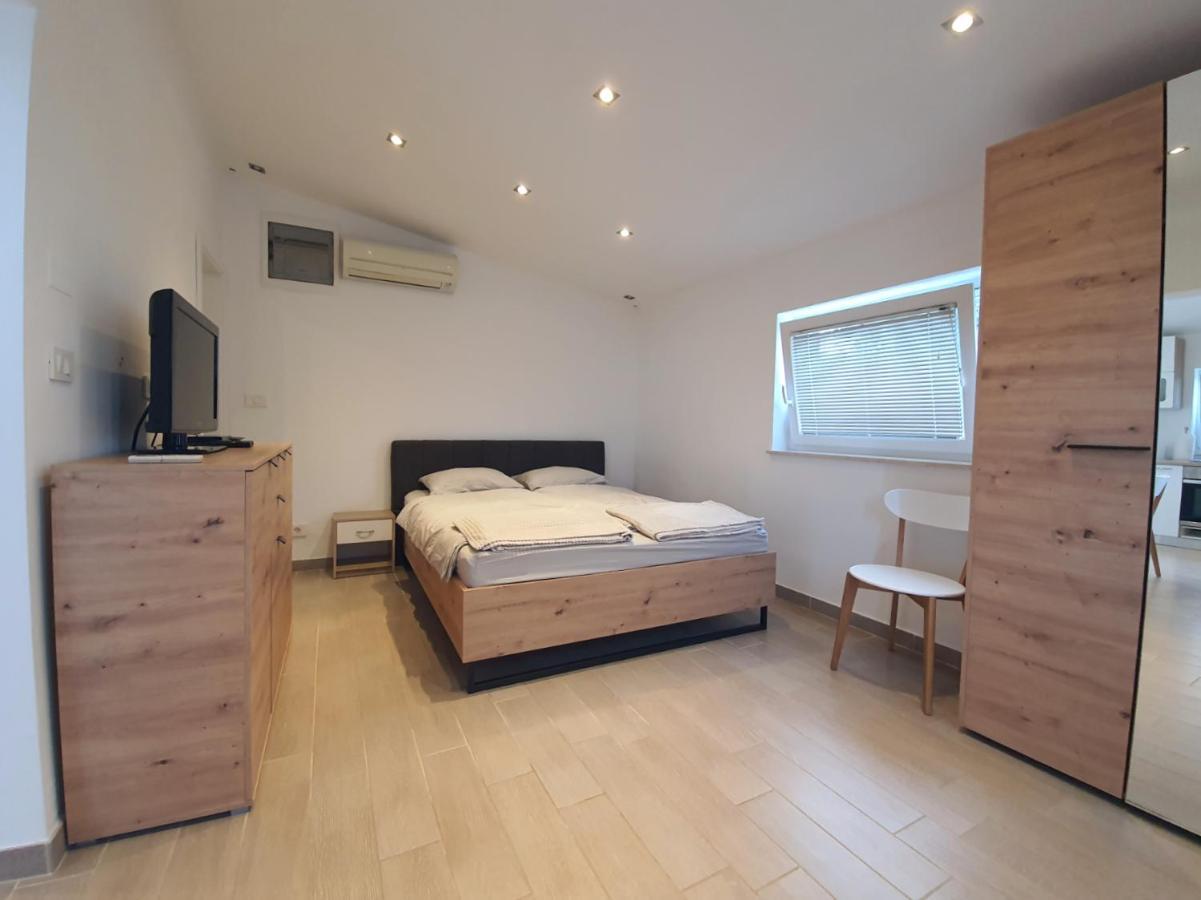 ピランApartma Marjetaアパートメント エクステリア 写真